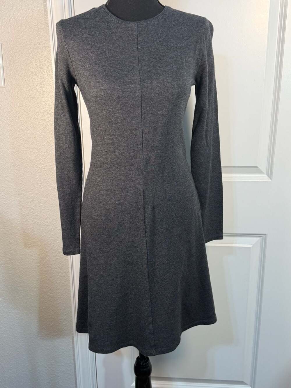 Vince Women's Gray Long Sleeve Crew Neck Knit Dress Size S